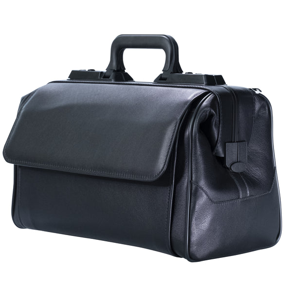 Kleinformat mit zwei Vortaschen in schwarz